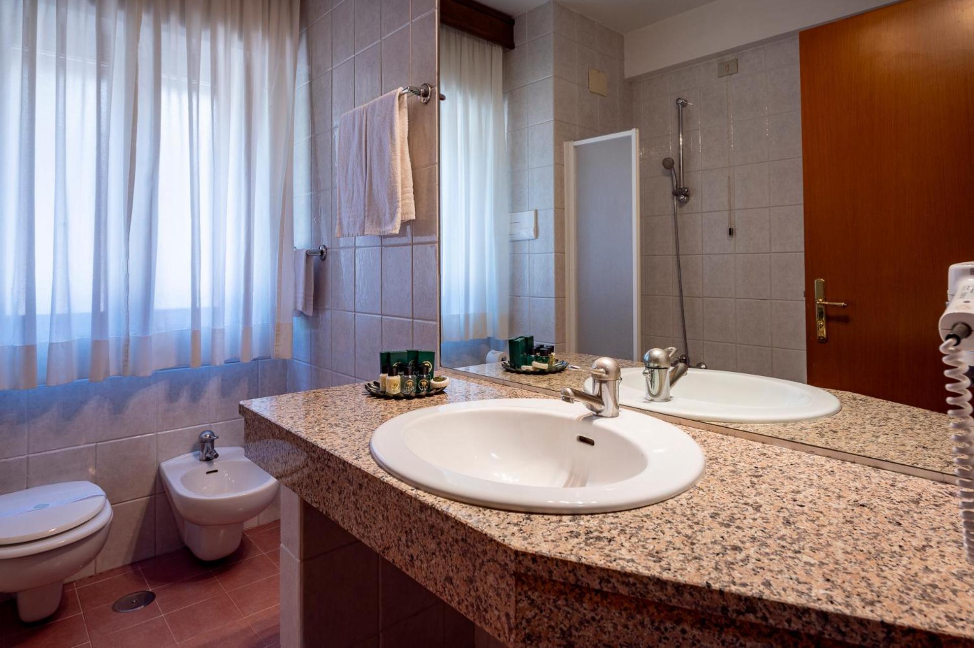 Hotel Corona & Spa Пескассероли Экстерьер фото