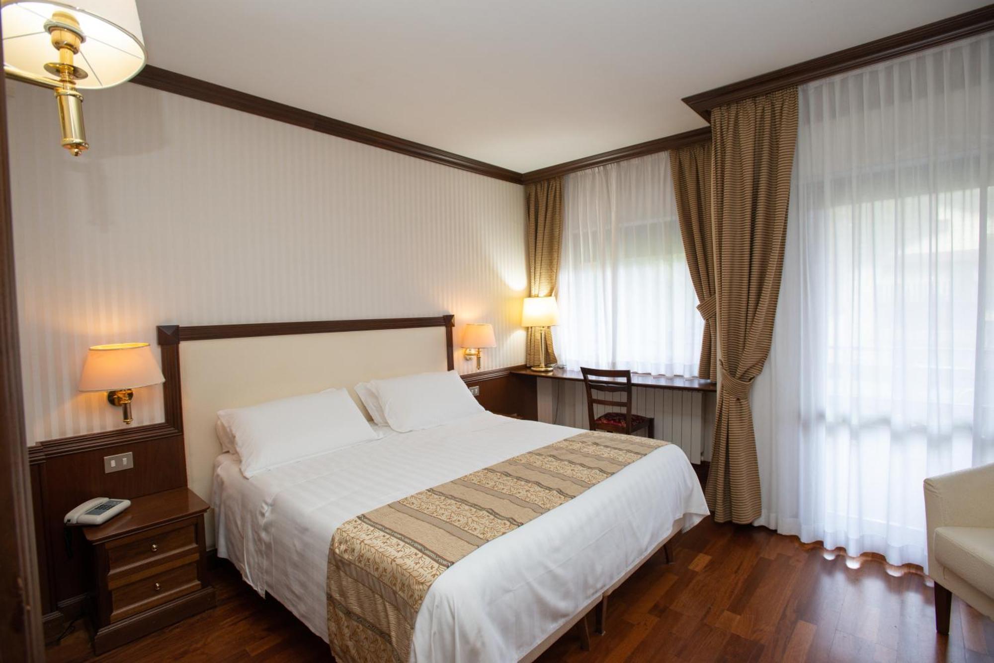 Hotel Corona & Spa Пескассероли Экстерьер фото