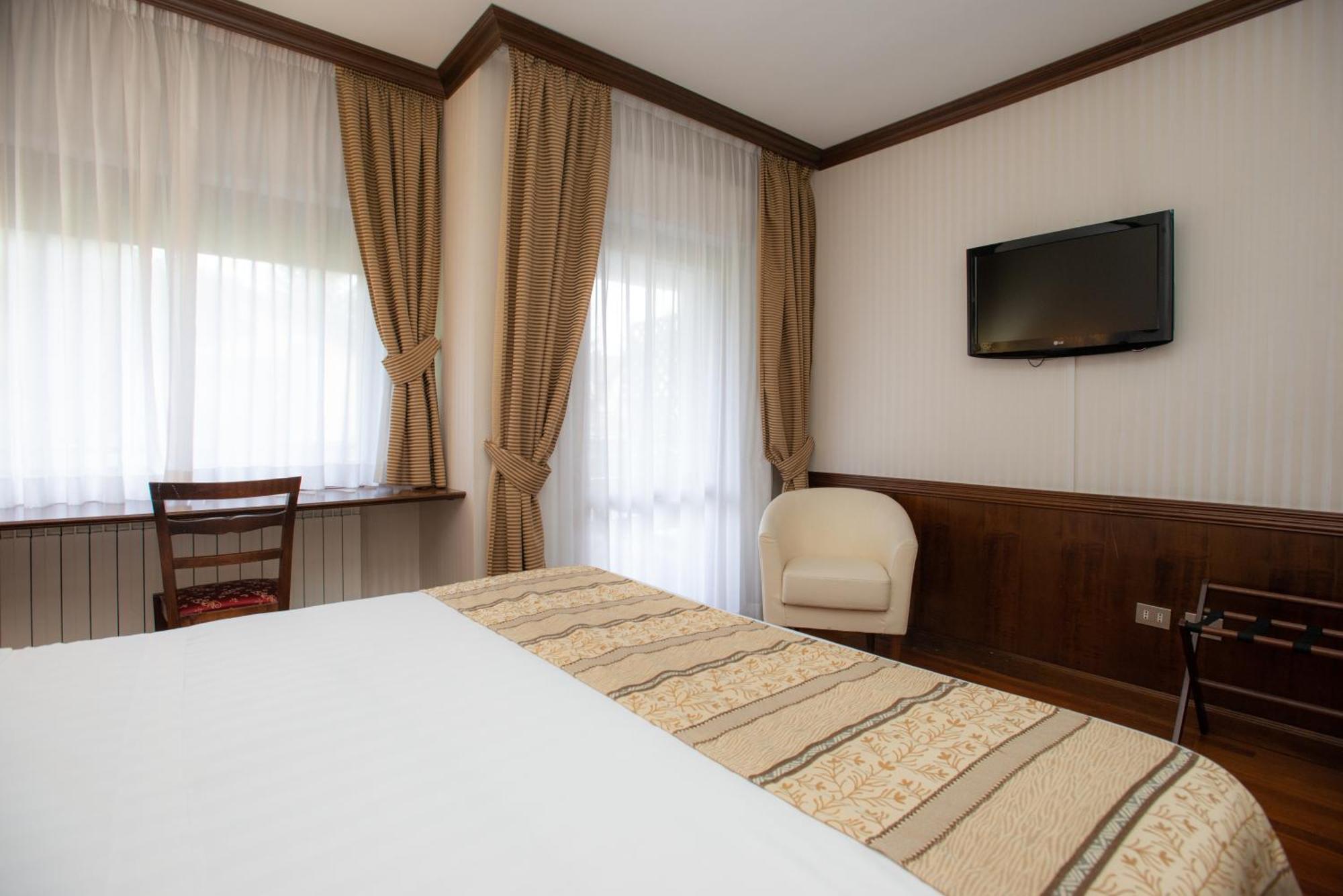 Hotel Corona & Spa Пескассероли Экстерьер фото